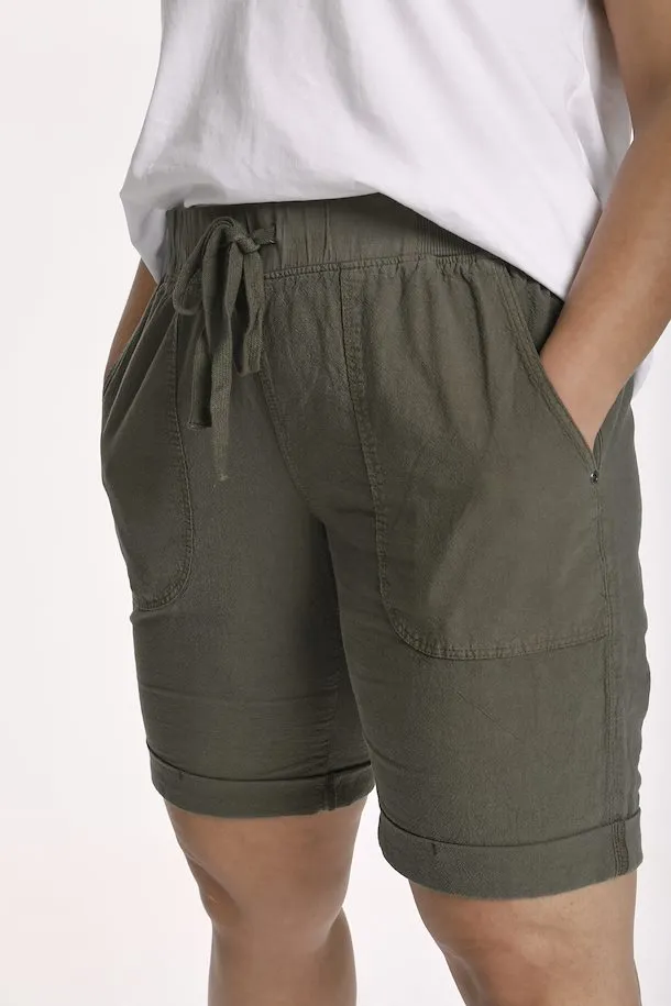 Kaffe Curve Nana Shorts in Khaki