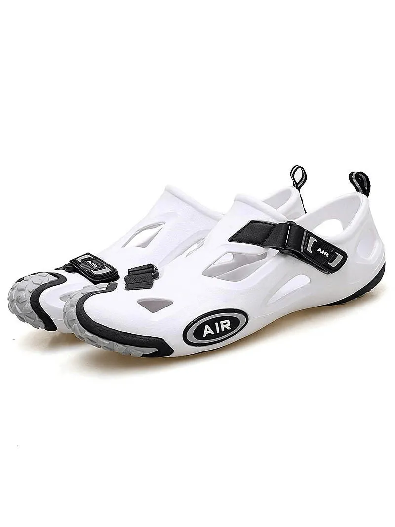 Outdoor Men's Soft Sole Water Sandals with Convenient Hasp - SF0561